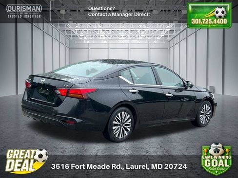 Used 2024 Nissan Altima 2.5 SV FWD image 3