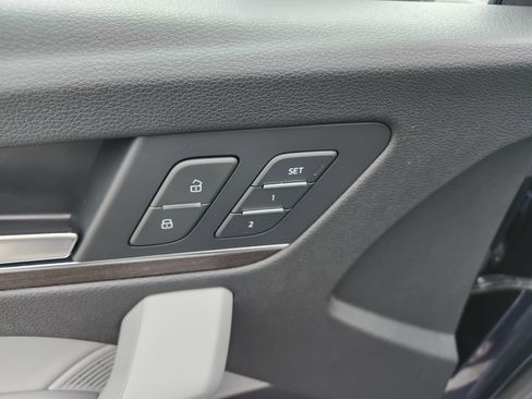 Used 2021 Audi Q5 2.0T Premium Plus w/ Premium Plus Package AWD/4WD image 31