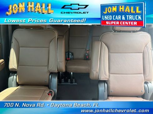 Used 2023 Chevrolet Suburban High Country AWD/4WD image 25