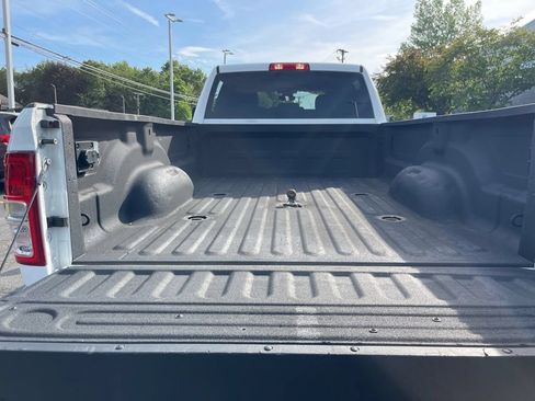 Used 2024 RAM 3500 Big Horn AWD/4WD image 14