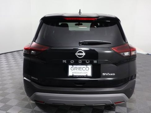 Used 2023 Nissan Rogue SV image 7