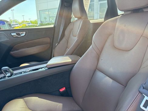 Certified 2024 Volvo XC60 T8 Plus w/ Protection Package Premier AWD/4WD image 17