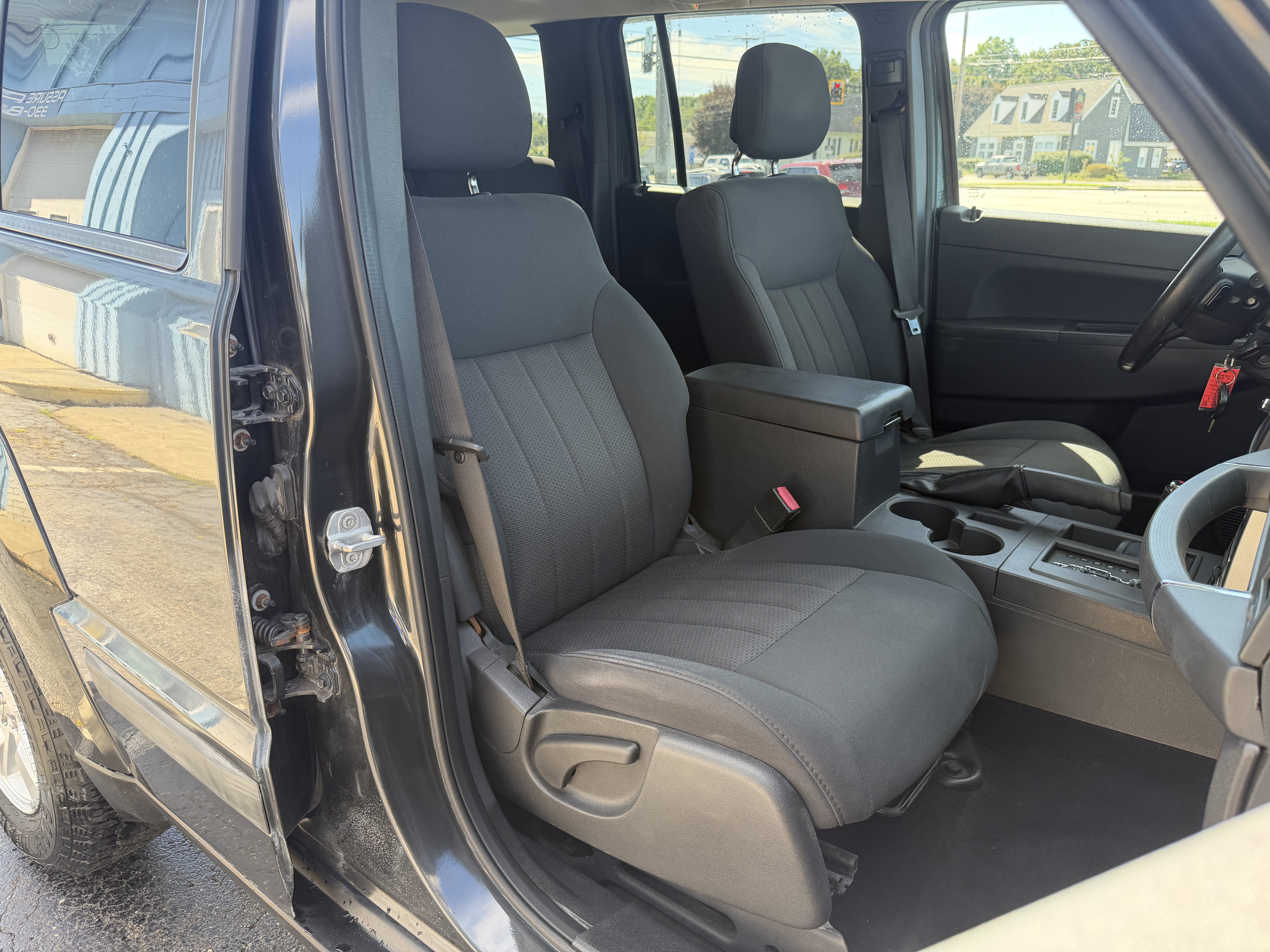 Used 2011 Jeep Liberty Sport w/ Popular Equipment Group AWD/4WD image 14