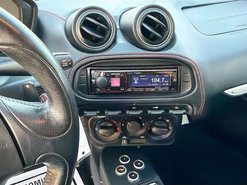 Used 2016 Alfa Romeo 4C Base w/ Convenience Group - Coupe image 20