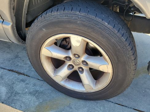 Used 2007 Dodge Ram 1500 Truck SLT RWD image 8