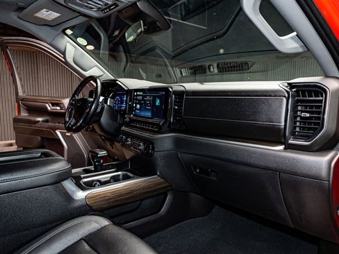 Used 2022 Chevrolet Silverado 1500 LT Trail Boss w/ LT Trail Boss Premium Package image 20