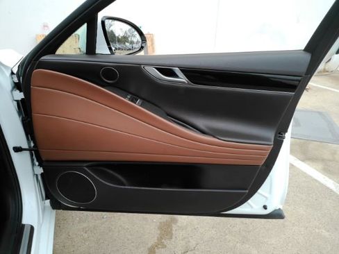 Used 2021 Genesis G80 2.5T image 19