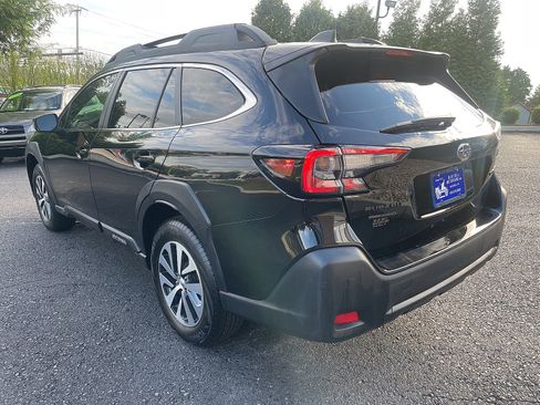 Used 2024 Subaru Outback Premium image 26