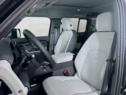 New 2026 Land Rover Defender 110 S image 21