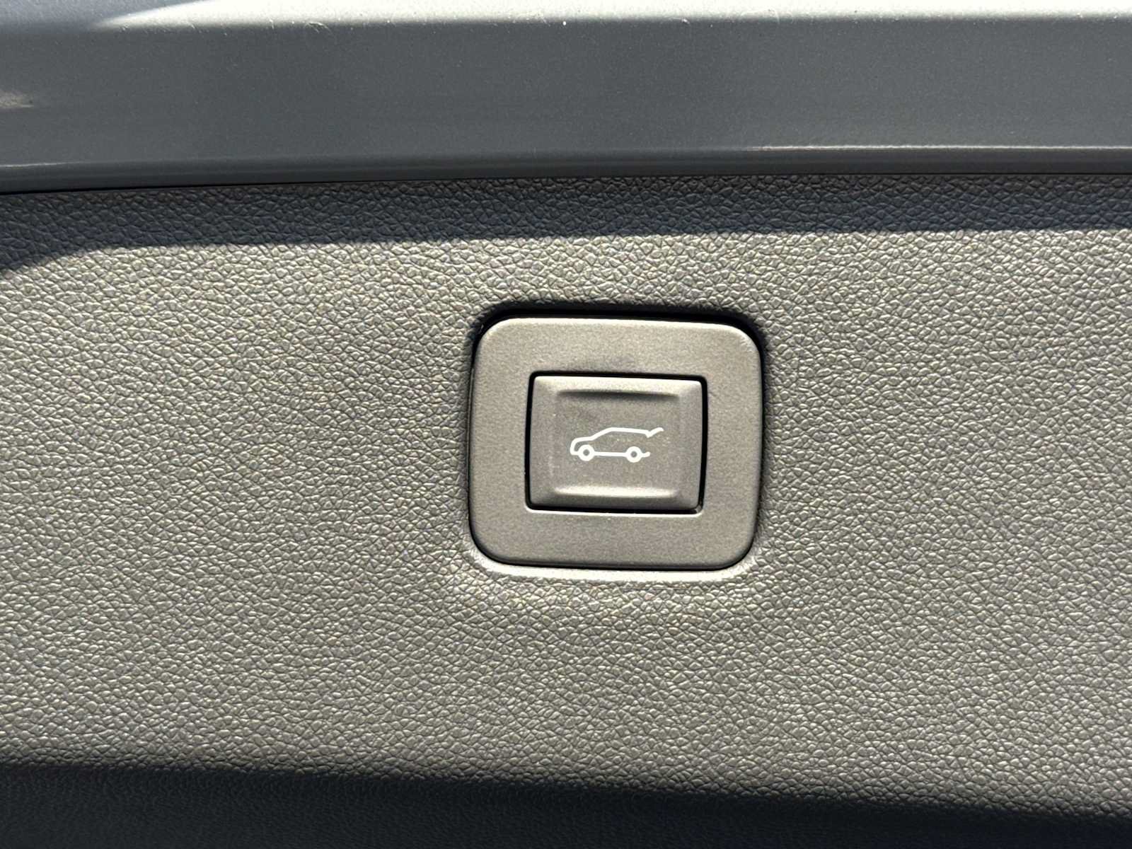 New 2026 Buick Envista Sport Touring w/ Convenience I Package FWD image 25