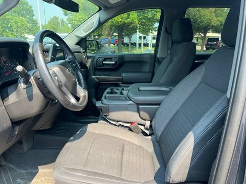 Used 2019 Chevrolet Silverado 1500 LT Trail Boss w/ Convenience Package AWD/4WD image 10