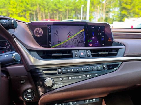 Used 2021 Lexus ES 250 w/ Premium Package AWD/4WD image 10