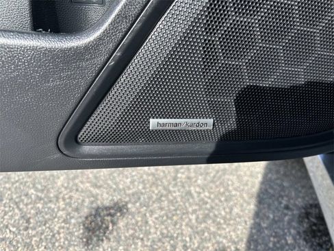 Used 2022 Subaru Legacy Limited XT image 22