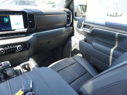 Used 2025 Chevrolet Silverado 1500 High Country w/ Midnight Edition AWD/4WD image 22