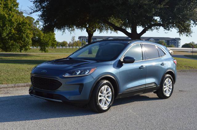 Used 2020 Ford Escape SE FWD image 1