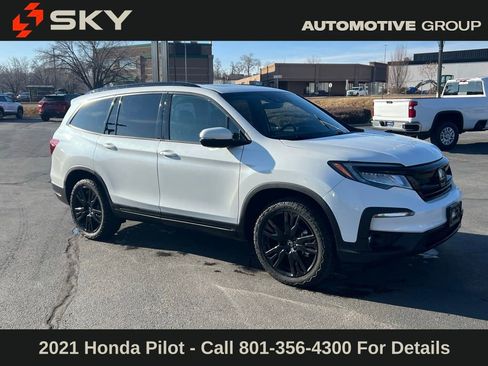 Used 2021 Honda Pilot Black Edition image 2