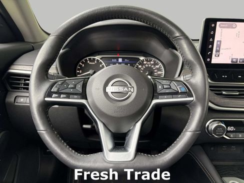 Used 2025 Nissan Altima 2.5 SL AWD/4WD image 10