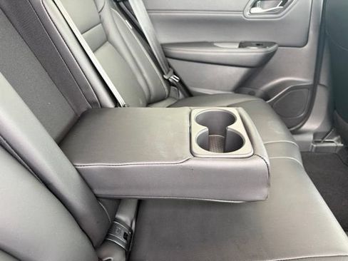 Used 2026 Nissan Rogue SL FWD image 14