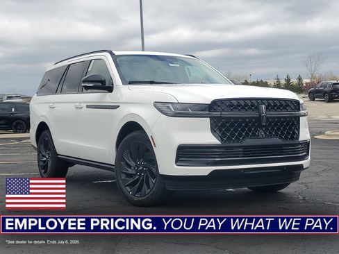 New 2026 Lincoln Navigator Reserve AWD/4WD image 1