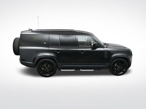 Used 2024 Land Rover Defender 130 S image 63