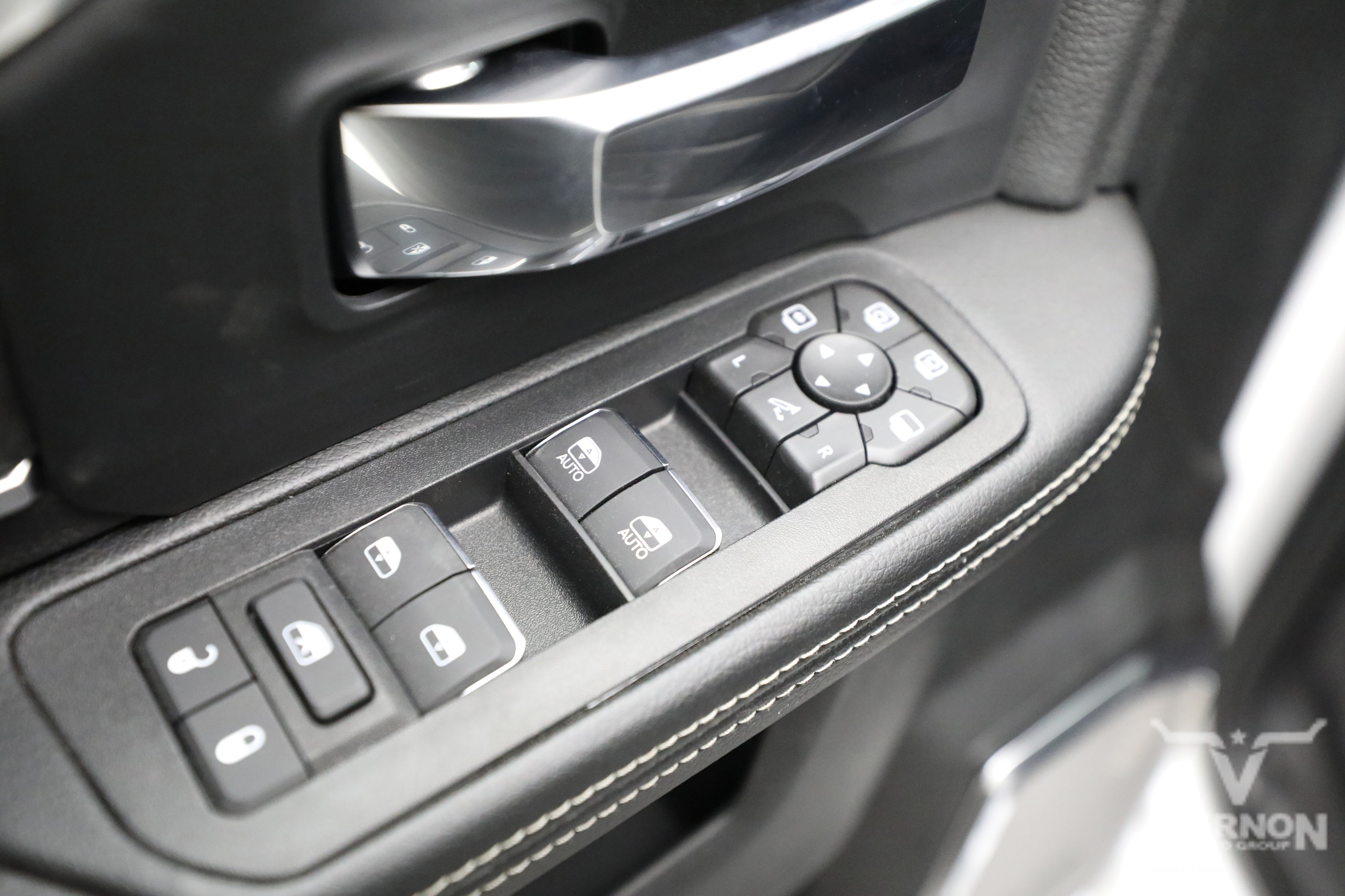 New 2026 RAM 3500 Laramie AWD/4WD image 16