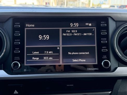 Used 2022 Toyota Tacoma SR5 RWD image 22