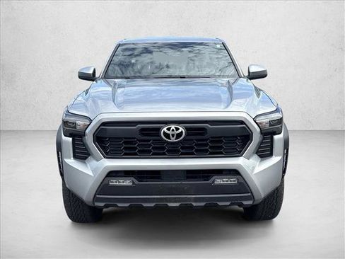 Certified 2025 Toyota Tacoma TRD Off-Road AWD/4WD image 2