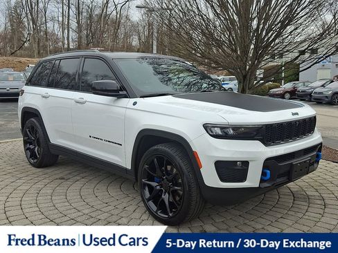 Used 2022 Jeep Grand Cherokee Trailhawk w/ Luxury Tech Group III image 1