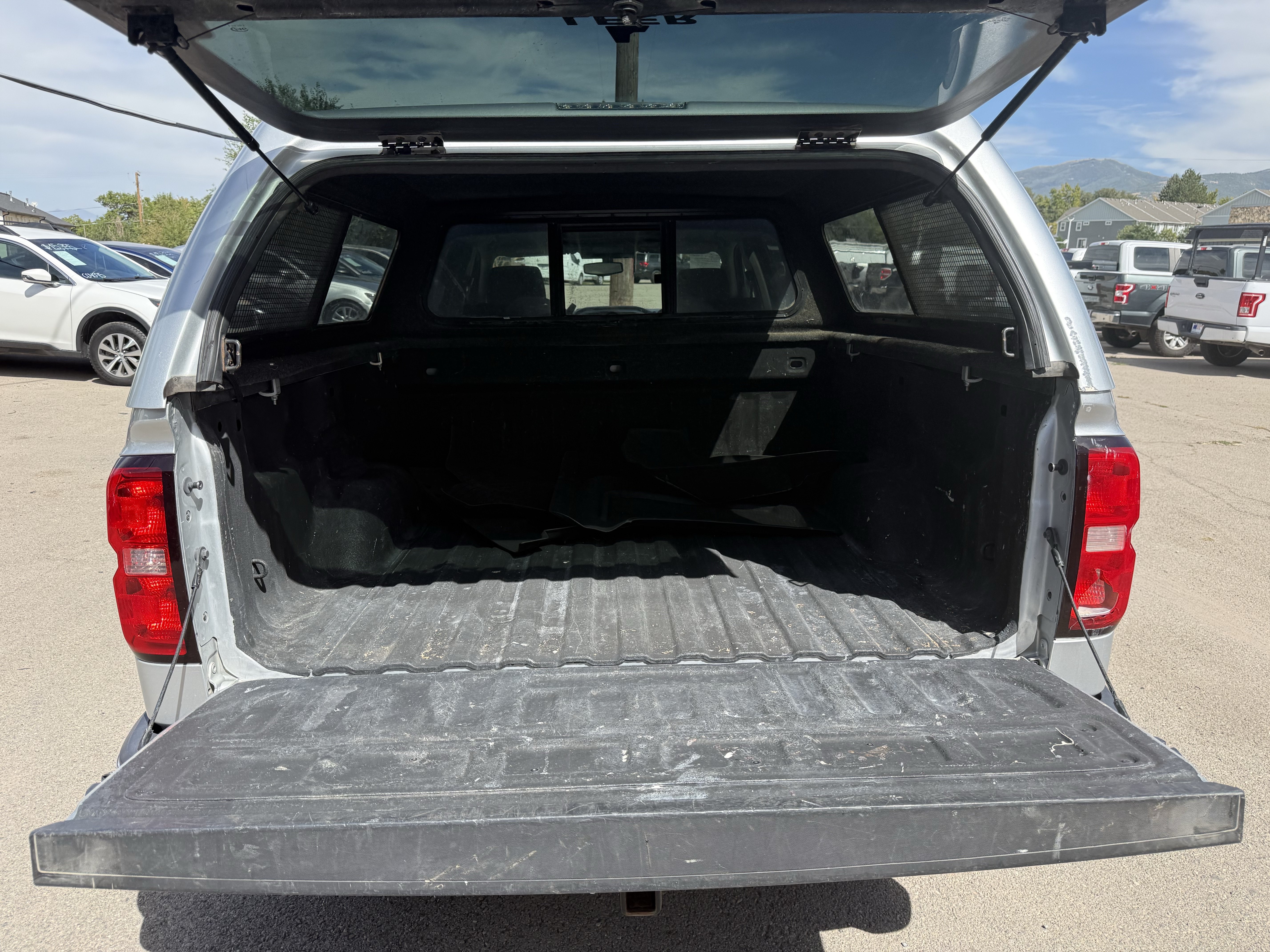Used 2017 Chevrolet Silverado 1500 LT w/ All Star Edition AWD/4WD image 19
