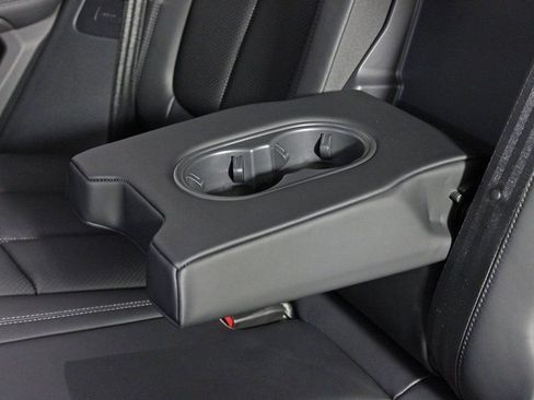 Certified 2026 Porsche Macan S image 35