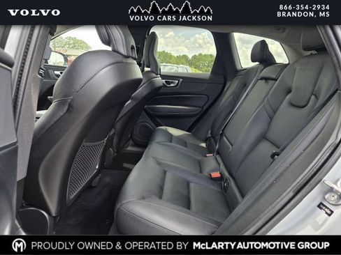 Used 2024 Volvo XC60 B5 Plus AWD/4WD image 17