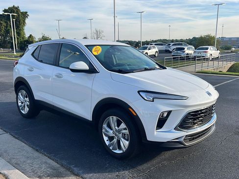 Used 2025 Buick Encore GX Preferred image 8