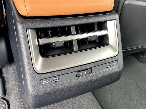 New 2026 Lexus ES 350e FWD image 13