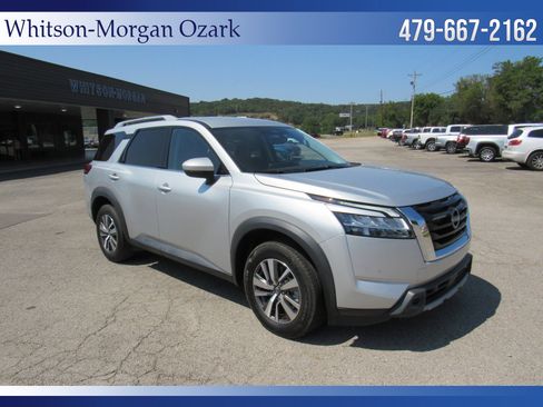 Used 2023 Nissan Pathfinder SL image 15