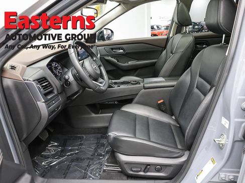 Used 2023 Nissan Rogue SV w/ SV Premium Package AWD/4WD image 15