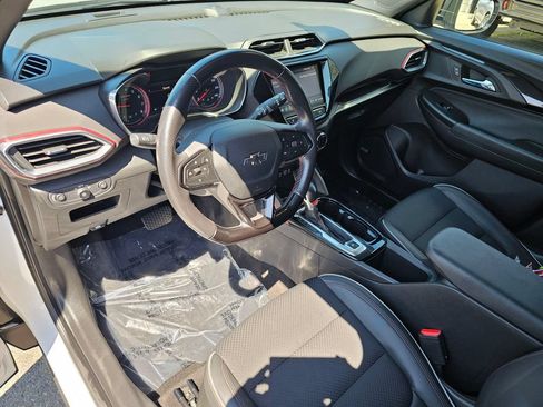 Used 2021 Chevrolet TrailBlazer RS w/ Technology Package AWD/4WD image 19
