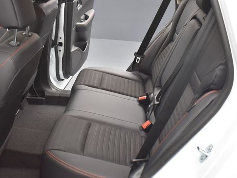 Certified 2025 Nissan Rogue SV image 13