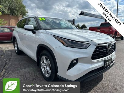 Used 2024 Toyota Highlander LE