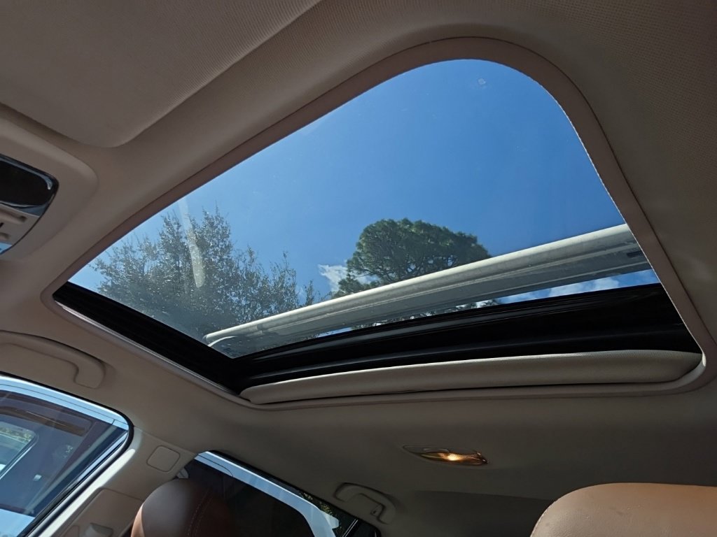 Used 2018 Subaru Outback 2.5i Touring AWD/4WD image 9