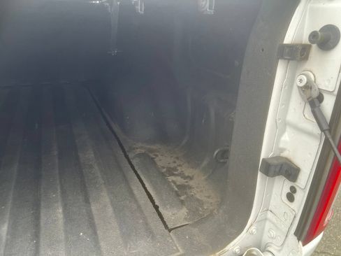 Used 2022 RAM 1500 Big Horn AWD/4WD image 5