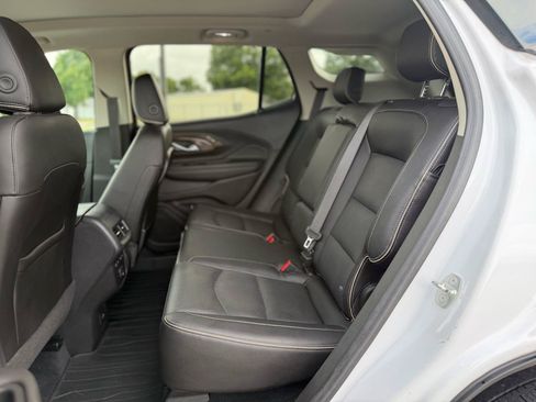 Used 2020 GMC Terrain Denali w/ Denali Premium Package FWD image 13