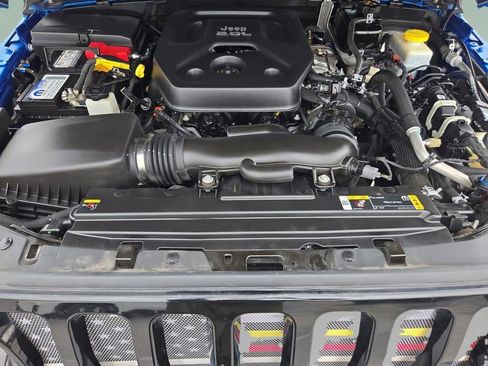 Certified 2022 Jeep Wrangler Willys image 32