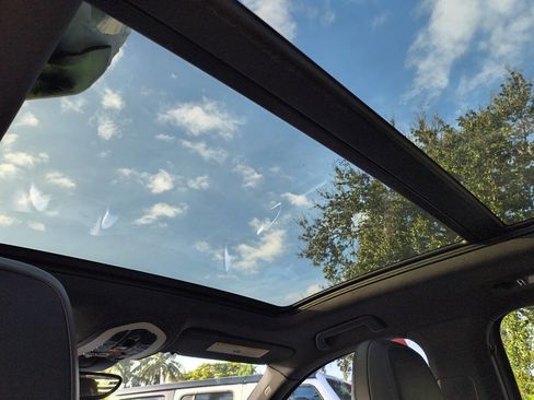 Used 2016 Porsche Cayenne image 45