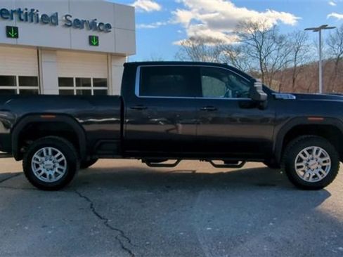 Certified 2024 GMC Sierra 2500 SLE w/ SLE Value Package; image 9