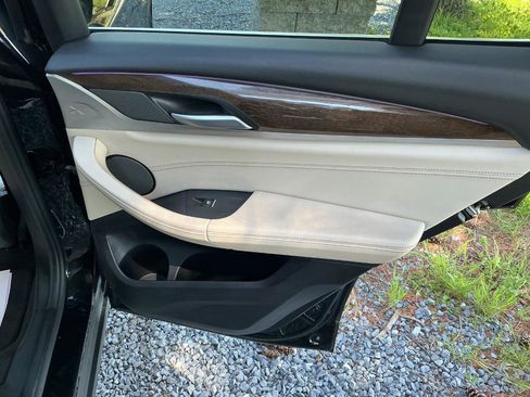 Used 2018 BMW X3 xDrive30i w/ Premium Package AWD/4WD image 24