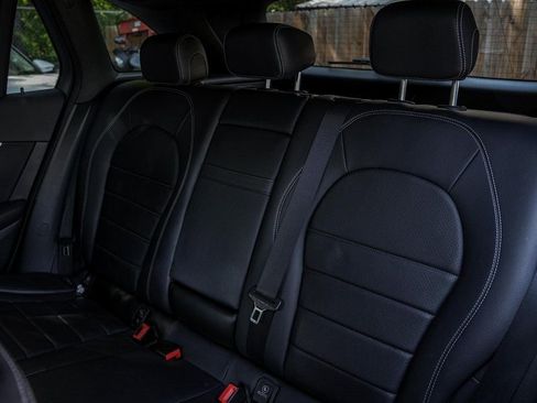 Used 2021 Mercedes-Benz GLC 300 w/ Premium Package image 34