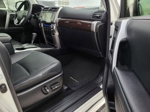 Used 2021 Toyota 4Runner Limited image 8