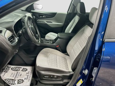 Used 2022 Chevrolet Equinox LS w/ LS Convenience Package FWD image 19
