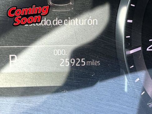 Used 2023 Toyota Highlander XSE image 14