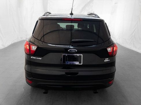 Used 2019 Ford Escape SE image 6
